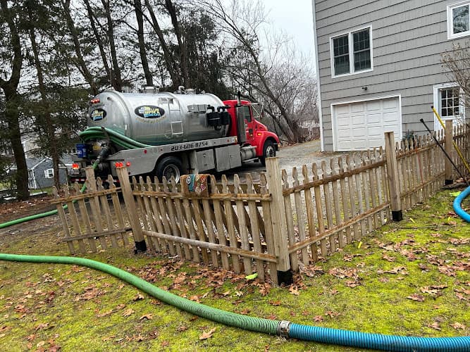 Lu's septic& DRAIN SERVICES LLC photo