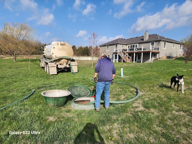 D & S Sanitation photo